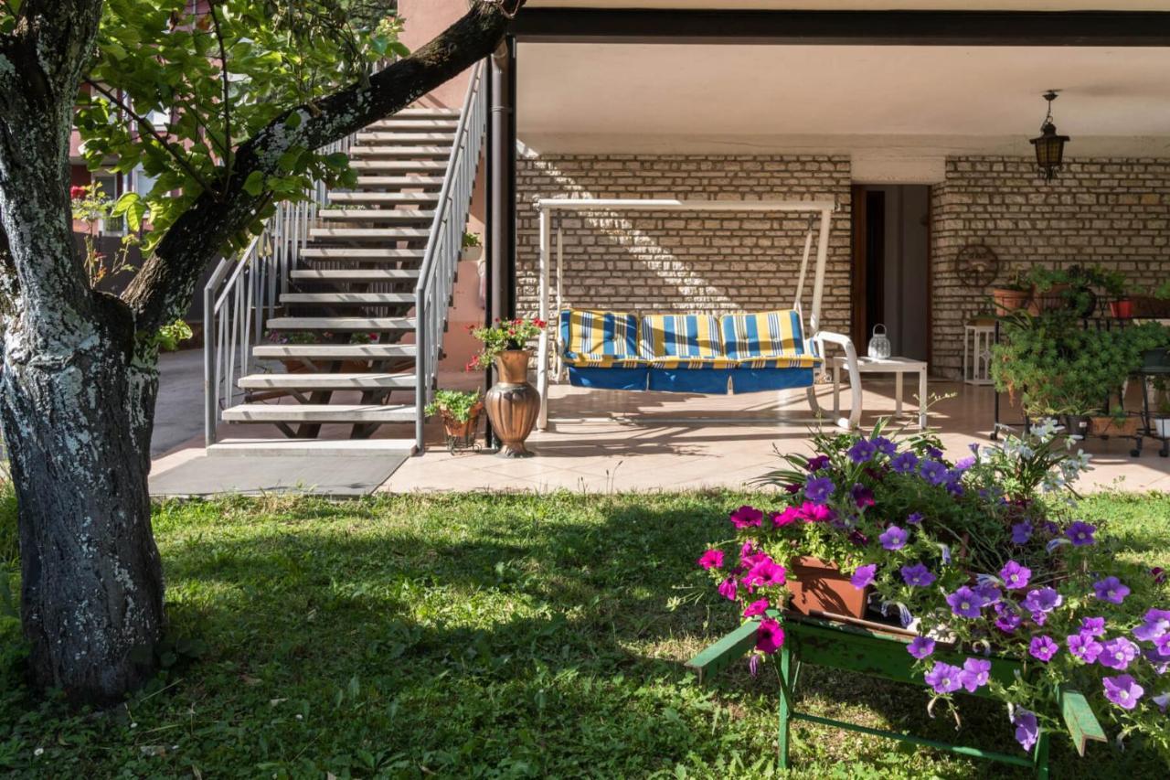 Villa Francesco Appartamento La Ruota Desenzano del Garda Exterior photo